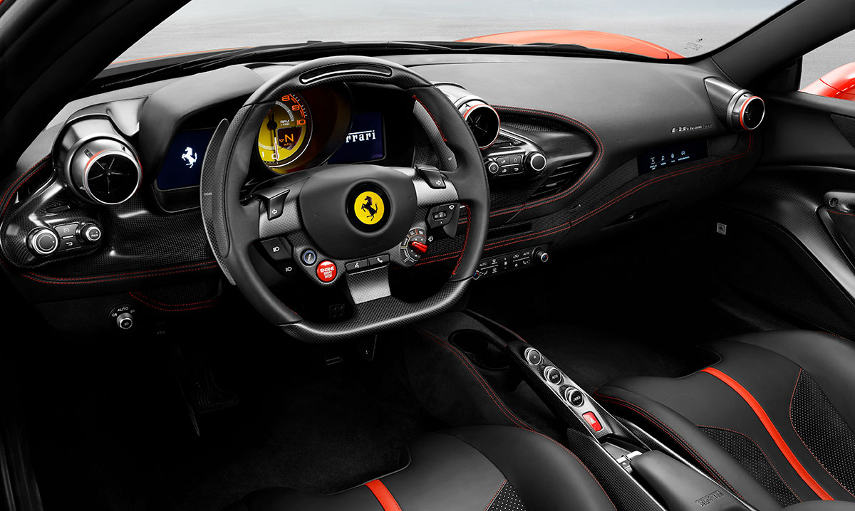 amf Ferrari F8 Tributo – cockpit
