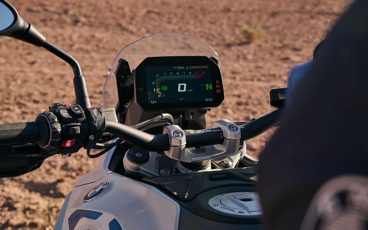 amf_bmw_r1300gs_cockpit