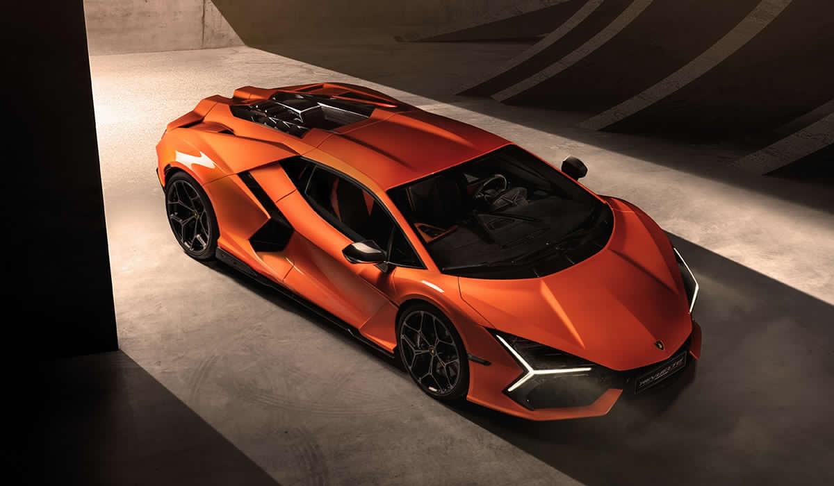 amf_lamborghini_revuelto_top