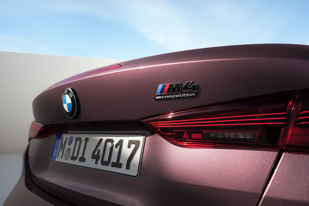 amf_bmw_m4_ca_slider1a