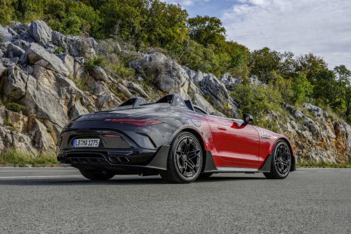 amf_mb_amg_purespeed_34side