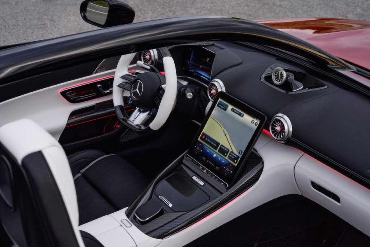 amf_mb_amg_purespeed_interni2